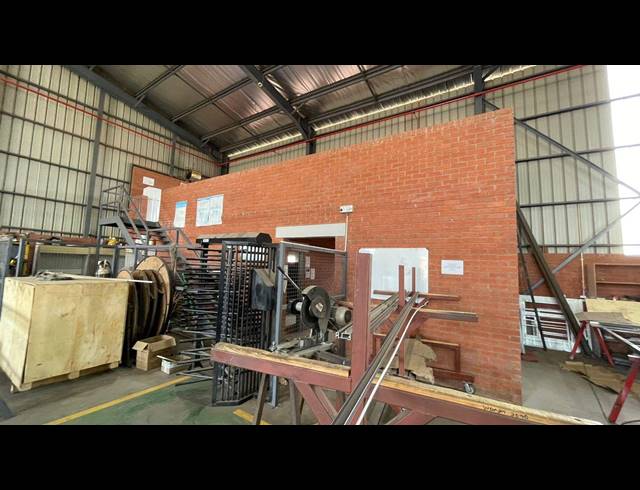2,051M² WAREHOUSE TO LET IN SUNDERLAND RIDGE
